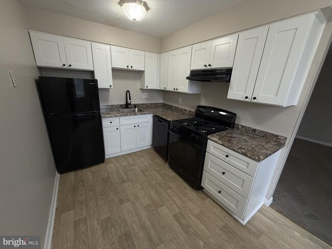 Photo - 1600 Church Rd Unit D-104