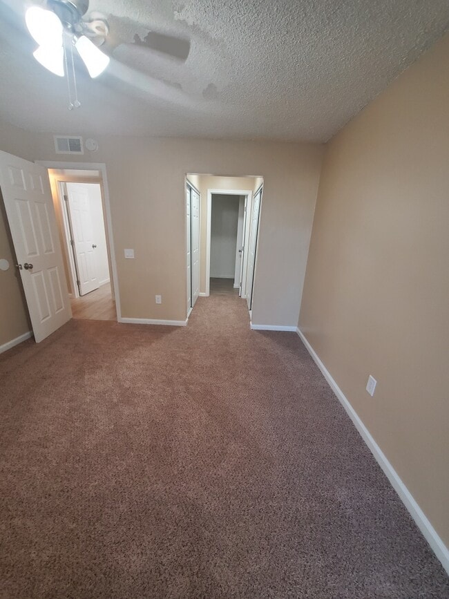 Pine Brook Apartments For Rent in Bakersfield, CA