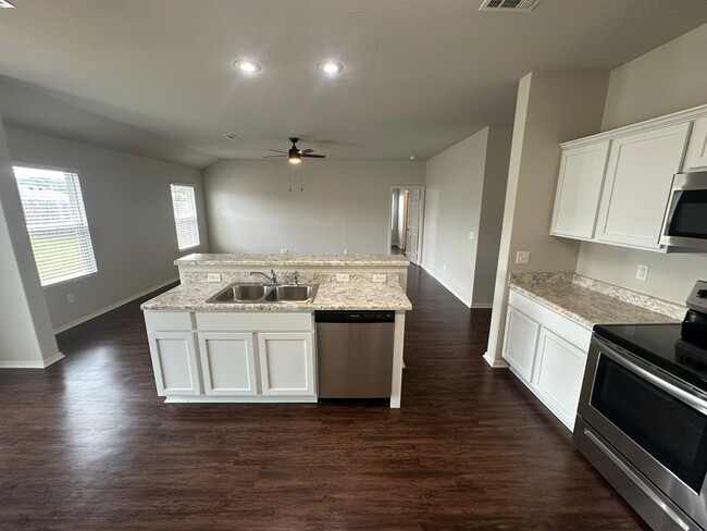 20 Summer Breeze Rd