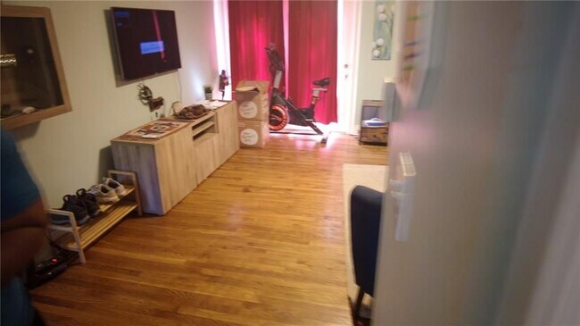 Photo - 411 Tenth Street, 7