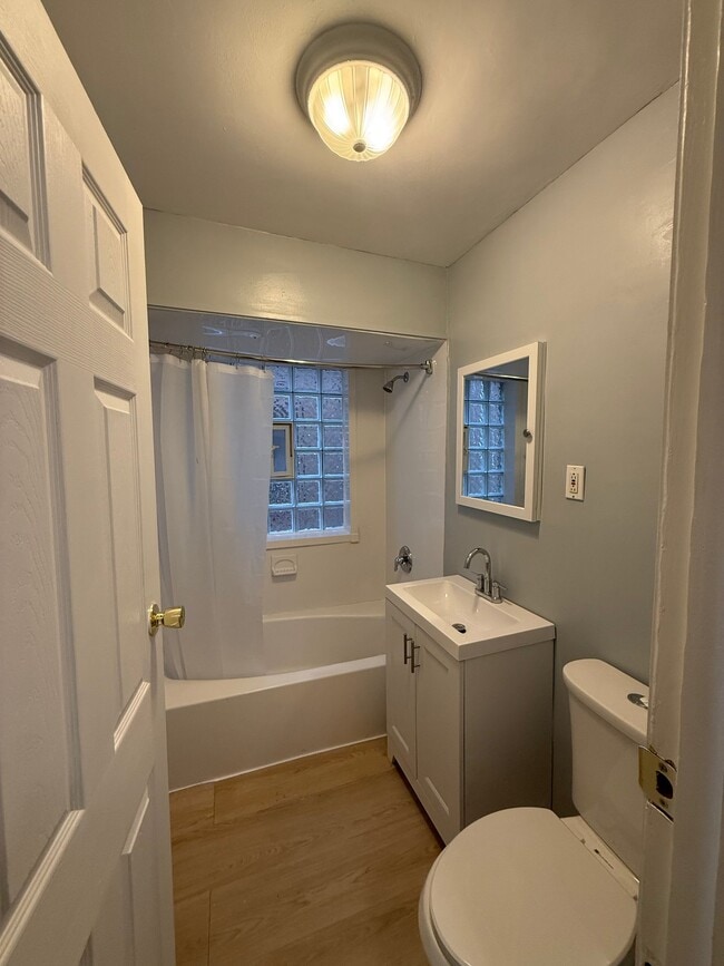 5501 W 18th St Unit 4