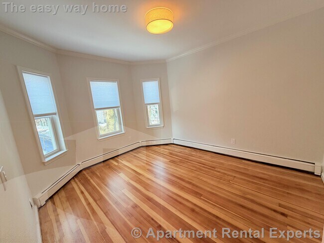 Photo - 170 Putnam Ave Unit 2