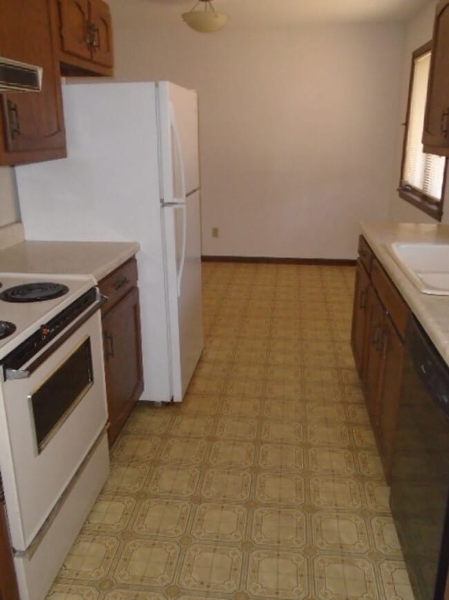 Photo - 706 Ridgewood Dr