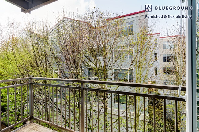 Photo - 10333 Main St Unit FL3-ID833