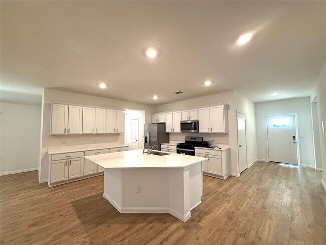 Photo - 1917 Buntline Hitch Dr