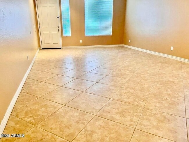 Photo - 4543 E Gleneagle Dr