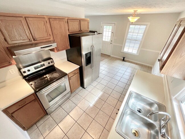 Photo - 573 Prestige Blvd