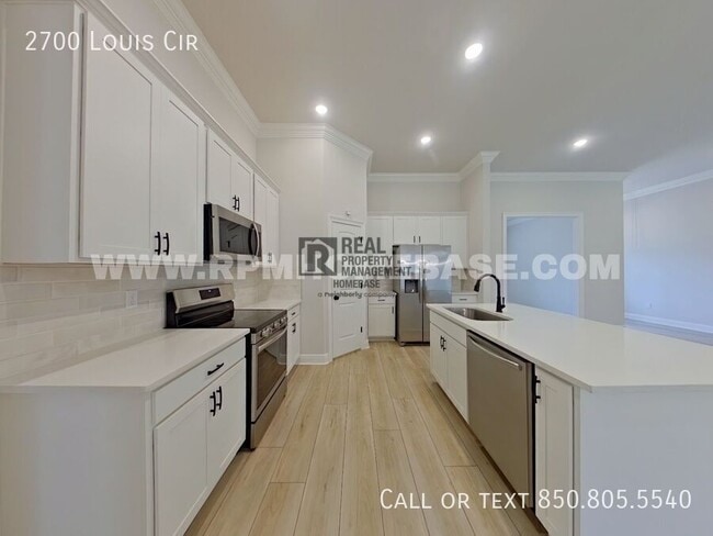 Photo - 2700 Louis Cir