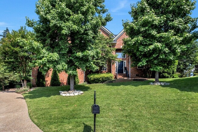 Photo - 415 Enclave Ct