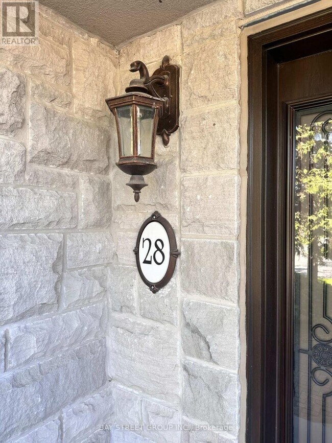 Photo - 28 Dunloe Rd