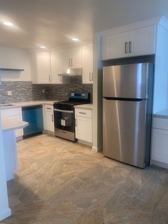 Photo - Rare Oppotunity: Freshly Remodeled 4-Bdrm/2-Ba Condo at 11th & Arizona in Santa Monica Unit 205