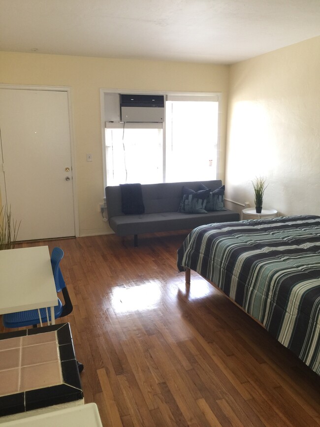 Photo - 2821 SW 1st Ave Unit 8