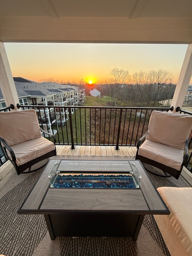 Photo - 610 Foxhill Dr Unit 610