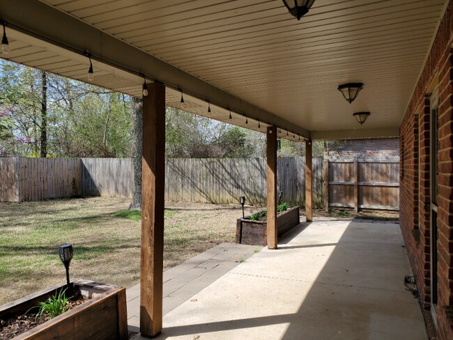 Photo - 531 Timber Ridge St