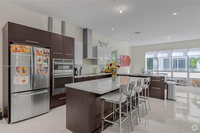 Building Photo - 6670 NW 105th Pl Rental