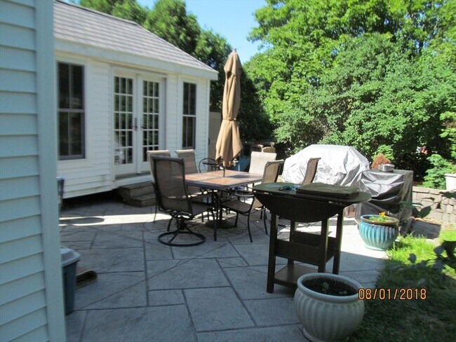 11 Travis Dr Unit 7