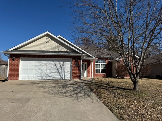 Photo - 3 Bedroom Home available