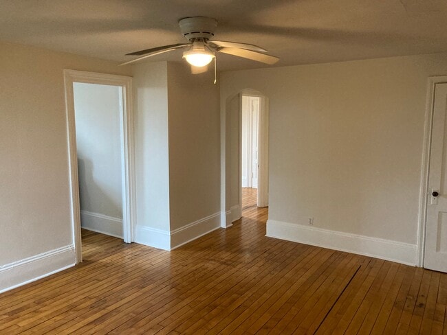 Photo - 1517 Plainfield Ave NE Unit 9