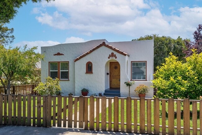 Photo - 300 E McKinley Ave