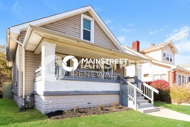 Photo - 4 Bedroom Pet-Friendly Home in Louisville, KY with Main Street Renewal