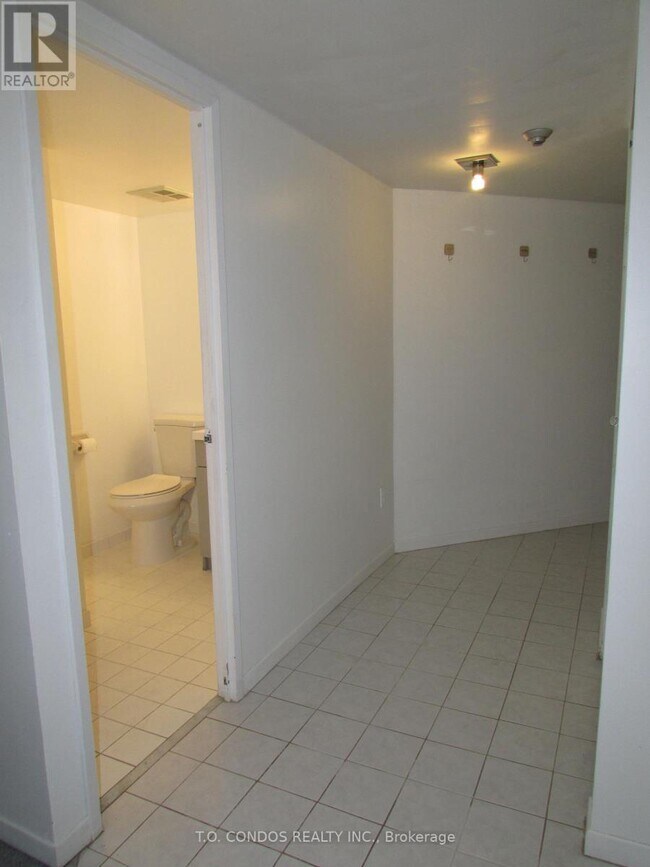 Photo - 1001 Bay St. Unité 809