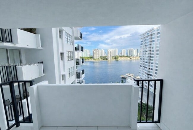 Photo - 2750 NE 183rd St Unit 1201