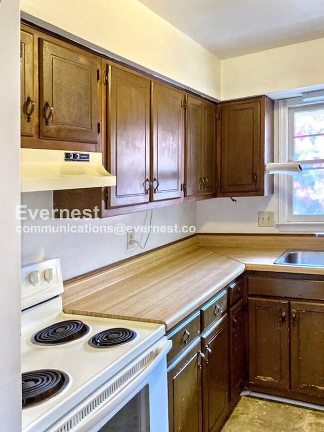 Photo - 302 Patriot Ln Unit Apt A