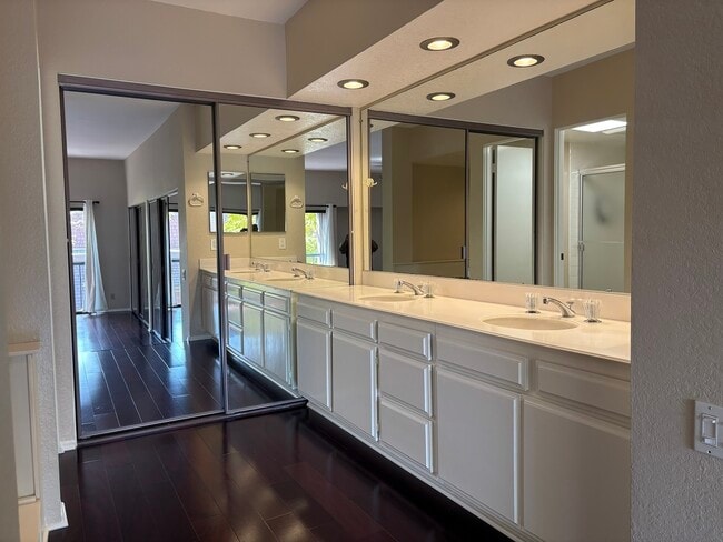 Photo - 4541 Alla Rd