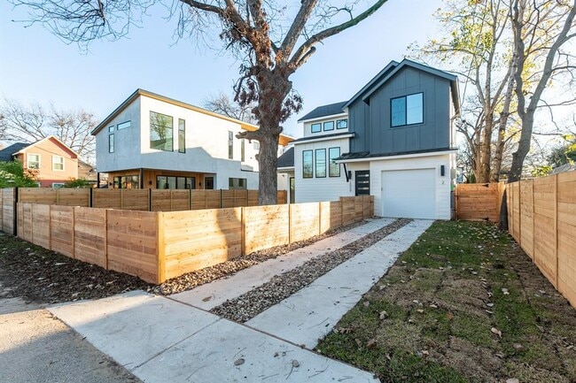 Photo - 2008 Canterbury St