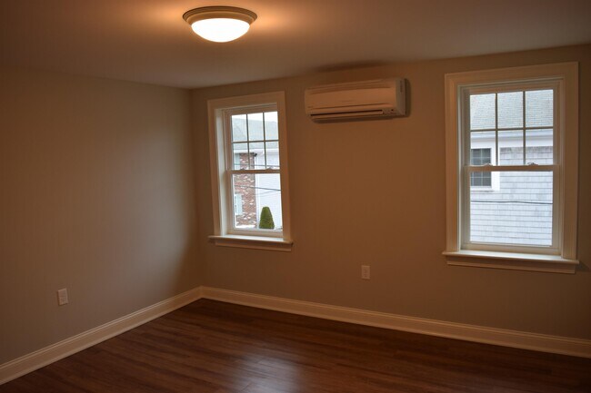 Photo - 58 Center St