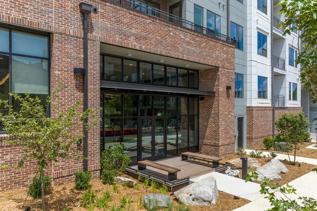 Entrada - Vibe at Echo Street West