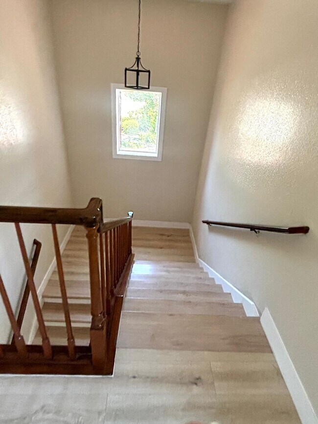 Photo - Stylishly Remodeled 2-Bedroom Gem in Redwood City Unit 6