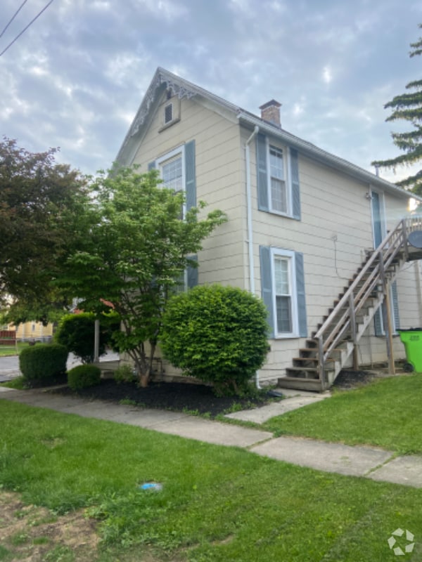 Building Photo - 319 Portz Ave Rental
