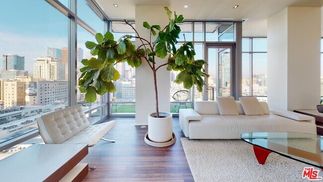 Photo - 1100 S Hope St Unit 1616