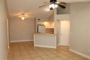 Photo - 4560 Commander Dr