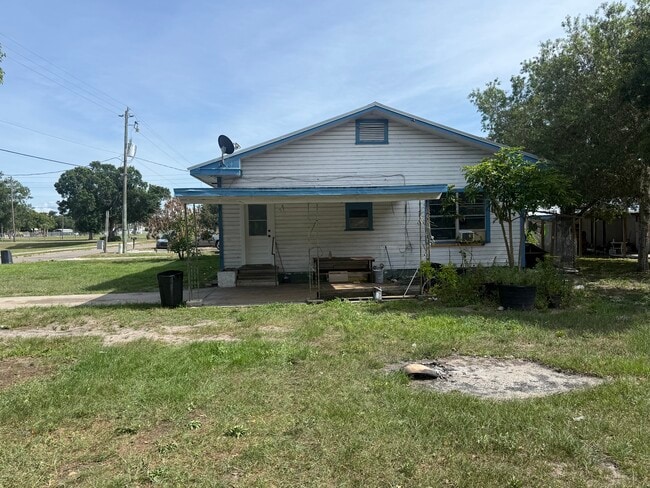Photo - 719 N Lee Ave Unit Labellle Properties