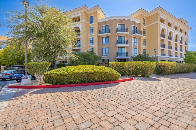 Building Photo - 29 Montelago Blvd Unit 213 Rental