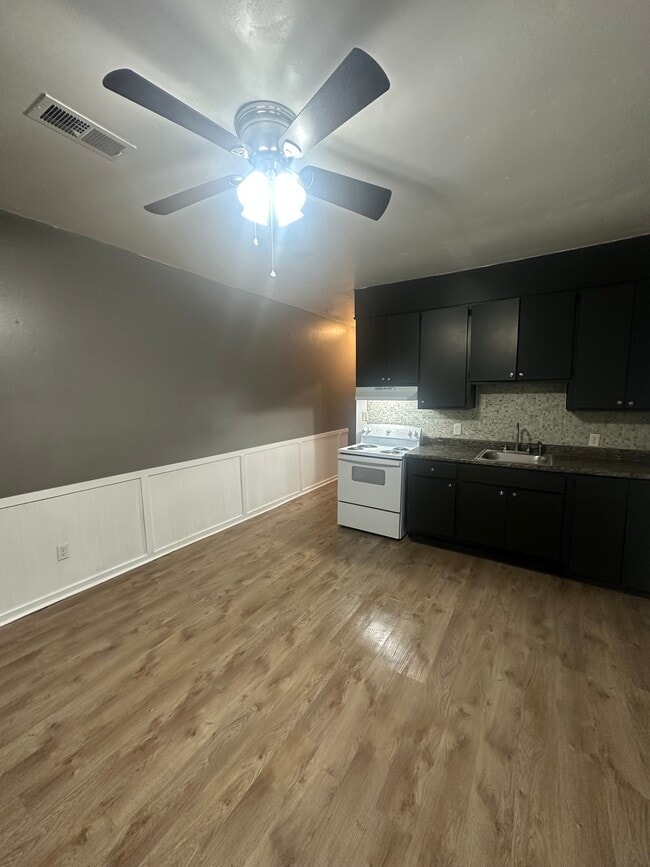 Photo - 217 N Carys Ln Unit 217 Cary's Lane