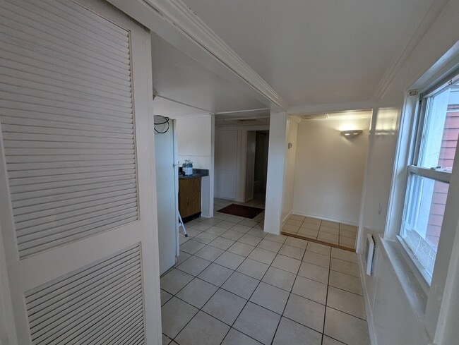 Photo - 1 Torr Ave Unidad A