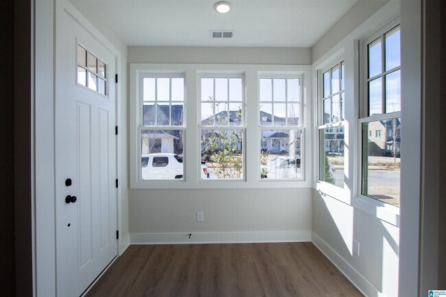Photo - 1188 Windsor Sq