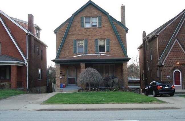 Building Photo - 5435 5th Ave Unit 1