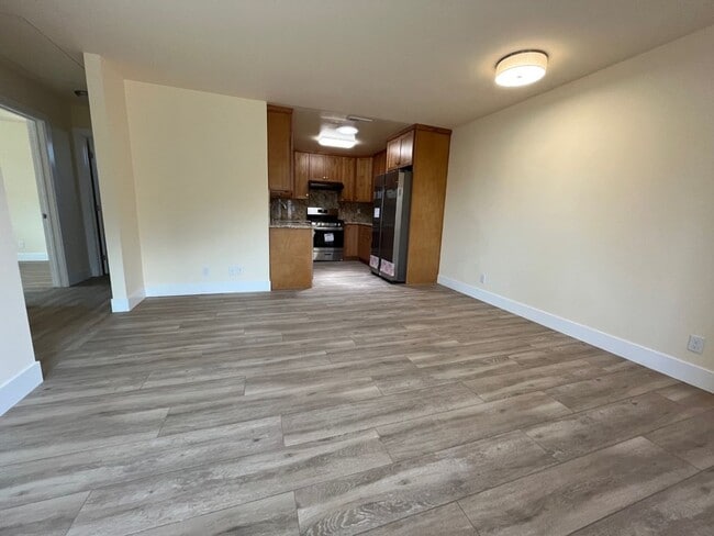 Photo - EBN T 1218-1216 Unit 1218