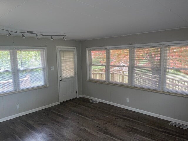 Photo - Comfortable Living in a Convenient Location