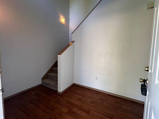 421-423 Ecols St S Unidad 421 Ecols St S
