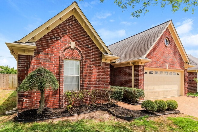 Photo - 436 Bruins Trce