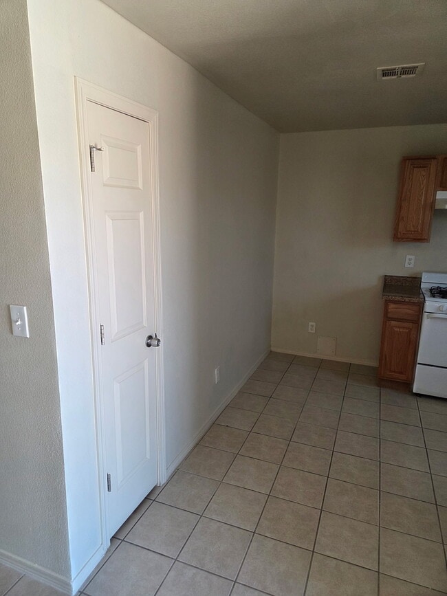 Dining area w Pantry - 331 Milton Rd Unit 331 Milton Rd A