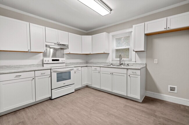 Photo - 501 Hoover Dr
