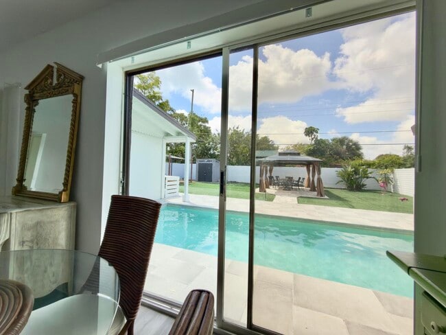 Photo - 210 Ocean Pky