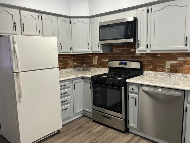 Photo - 119 W 33rd St Unidad 1
