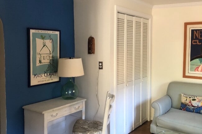 Desk Area in Living Room - 4721 Cartwright Ave Unit GH